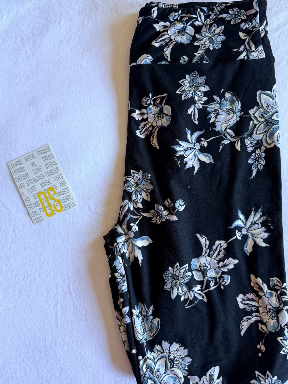 LuLaRoe Black Leggings with White and Light Blue Floral Print
